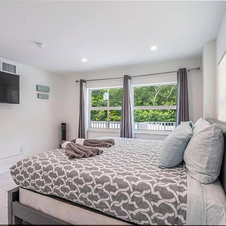 The Purple Pelican Beachfront With Ocean Balcony Unit 1 Fort Lauderdale Exterior foto